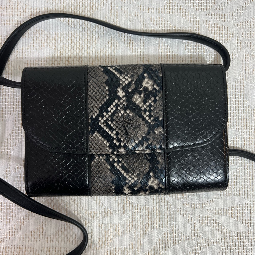 Nine West Black and Snake Print Boots with Bag - Picture 7 of 12